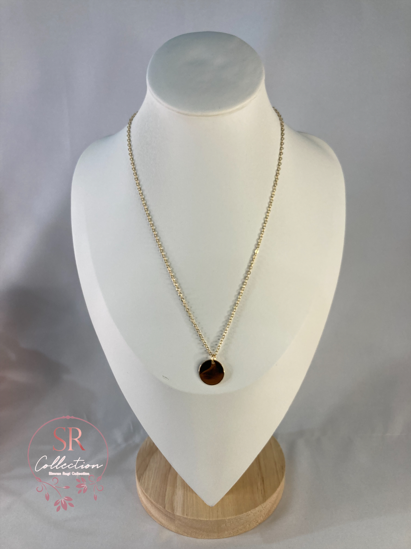 Circular Pendant Necklace (ST203)