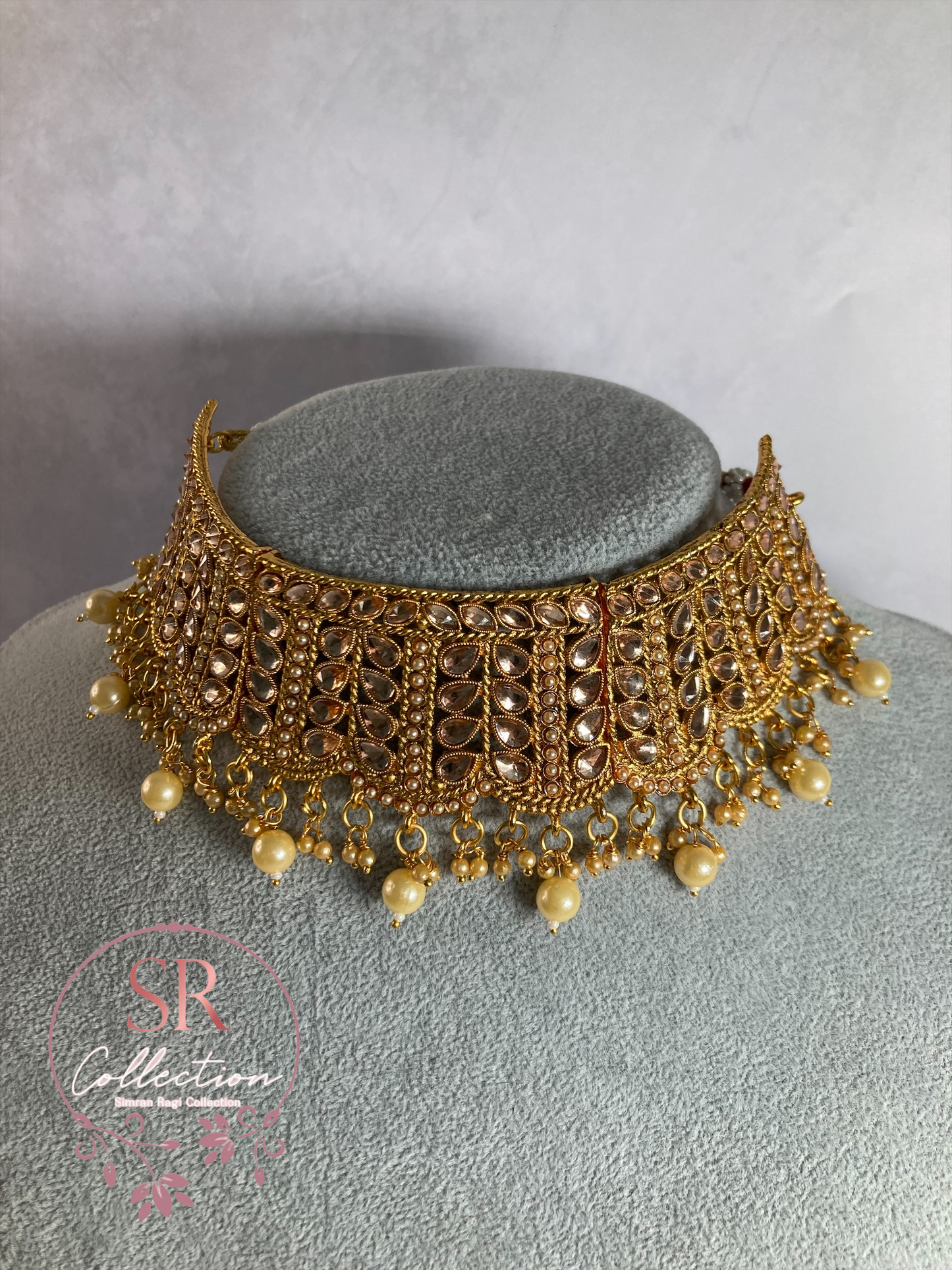 Ayra Gold Plated Kundan Beaded Set (ST186)