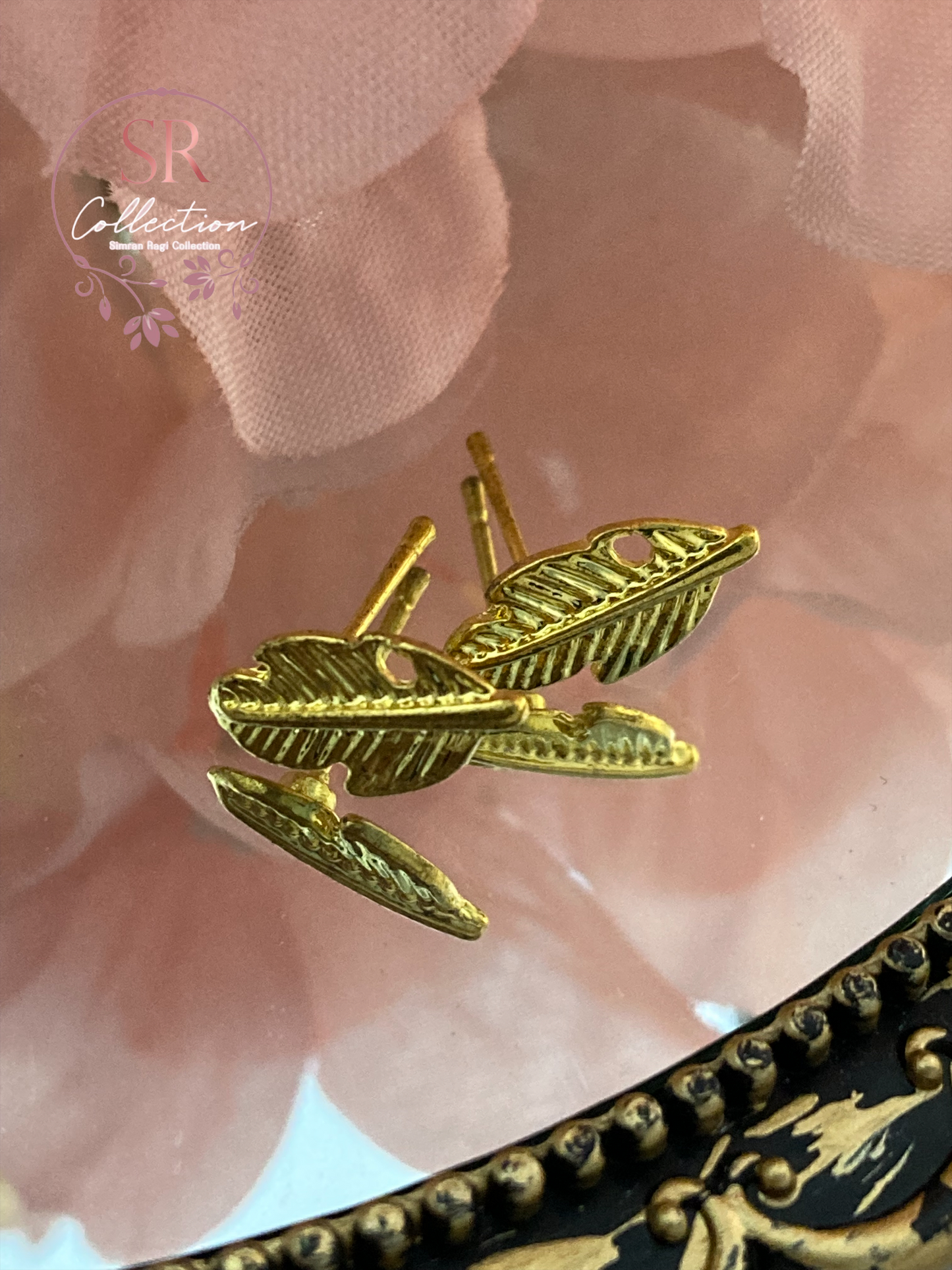 Leaf Shaped Earrings (ST214) Gold