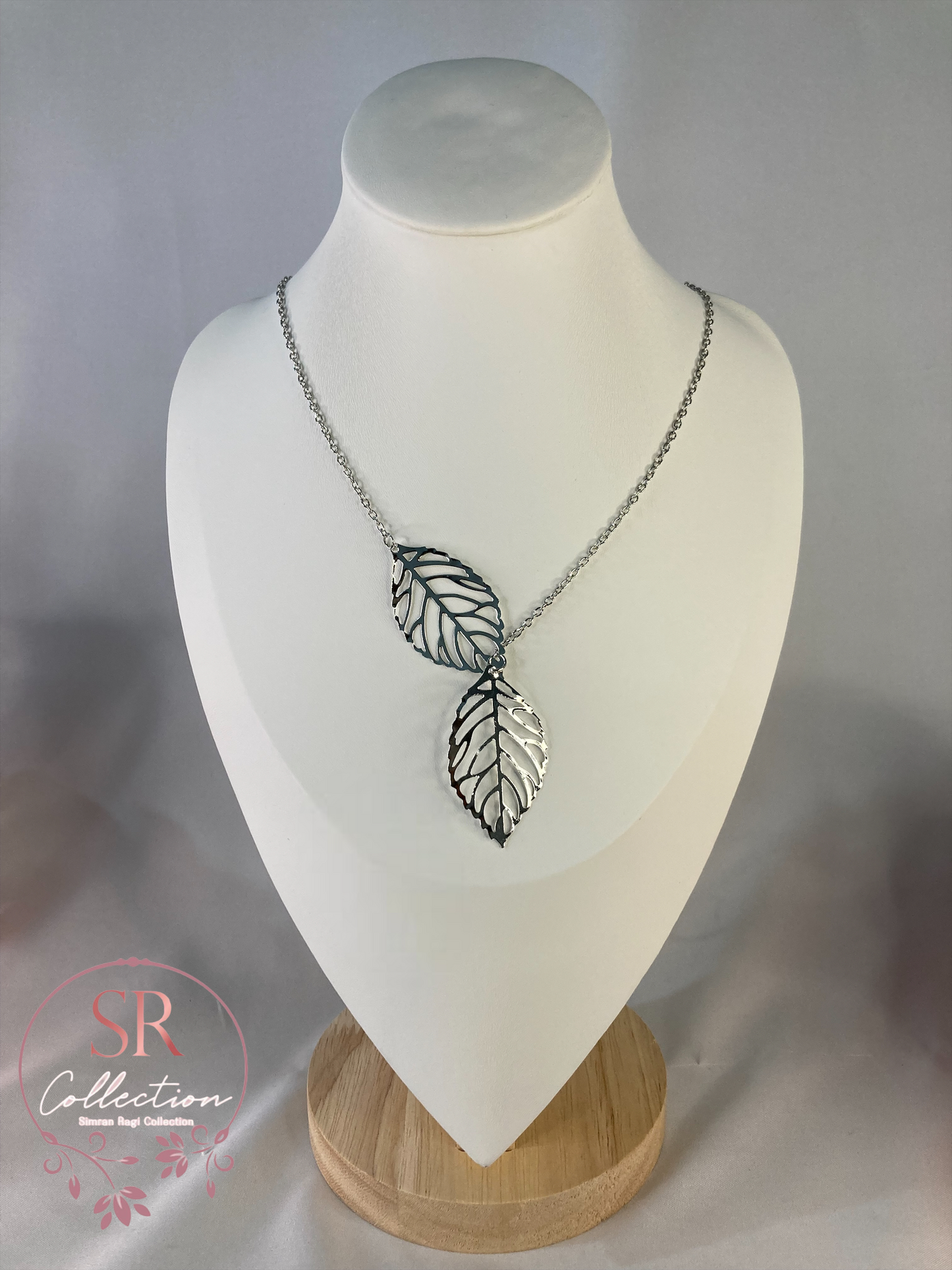 Double Hollow Leaf Necklace (ST234) Silver