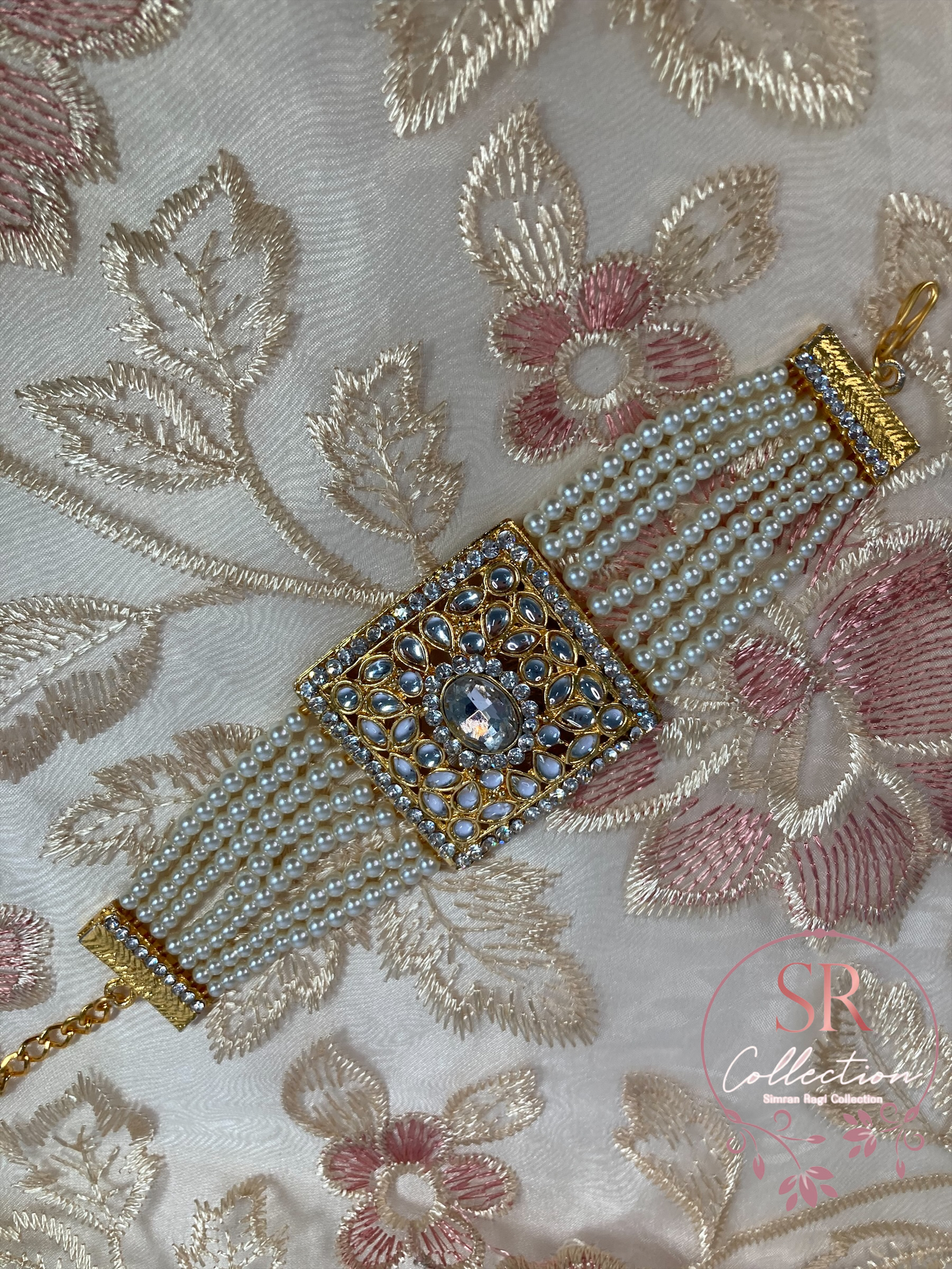 Arohi Gold Plated Kundan And Crystal Bracelet (ST262)