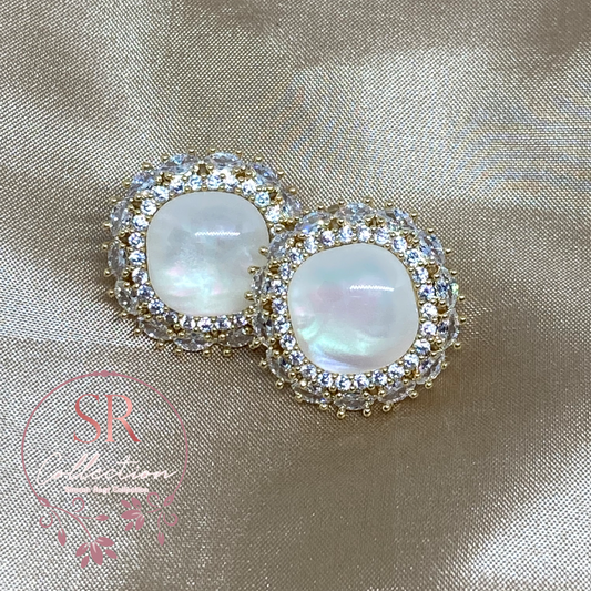 Essie Iridescent Stud Earrings (ST016)